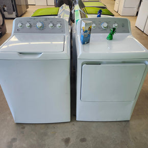 GE 4.8 cu. ft. Top Load Washer and Dryer Set with Stainless Steel Basket - Appliance Discount Outlet