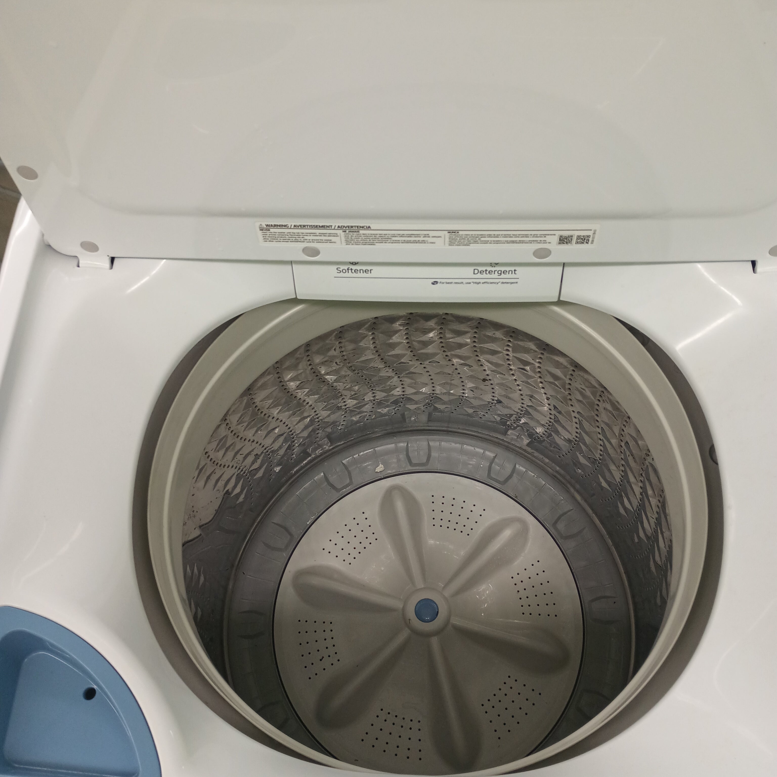 Samsung 4.5 cu. ft. Top Load Washer with Vibration Reduction Technology - WA45N3050AW/A4 (1571-U) Samsung 4.5 cu. ft. Top Load Washer with Vibration Reduction Technology - WA45N3050AW/A4 (1571-U)
