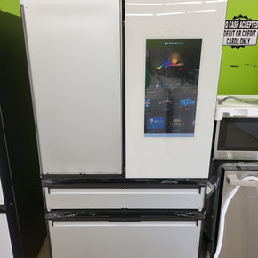 Bespoke 28.6-cu ft 4-Door French Door Refrigerator with Dual Ice Maker and Door within Door ENERGY STAR - Appliance Discount Outlet