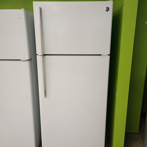 GE 18 cuft Top Mount Refrigerator (Used) - Appliance Discount Outlet