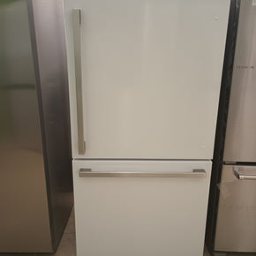 Hisense 17.2-cu ft Counter-Depth Bottom-Freezer Refrigerator (White) ENERGY STAR - Appliance Discount Outlet